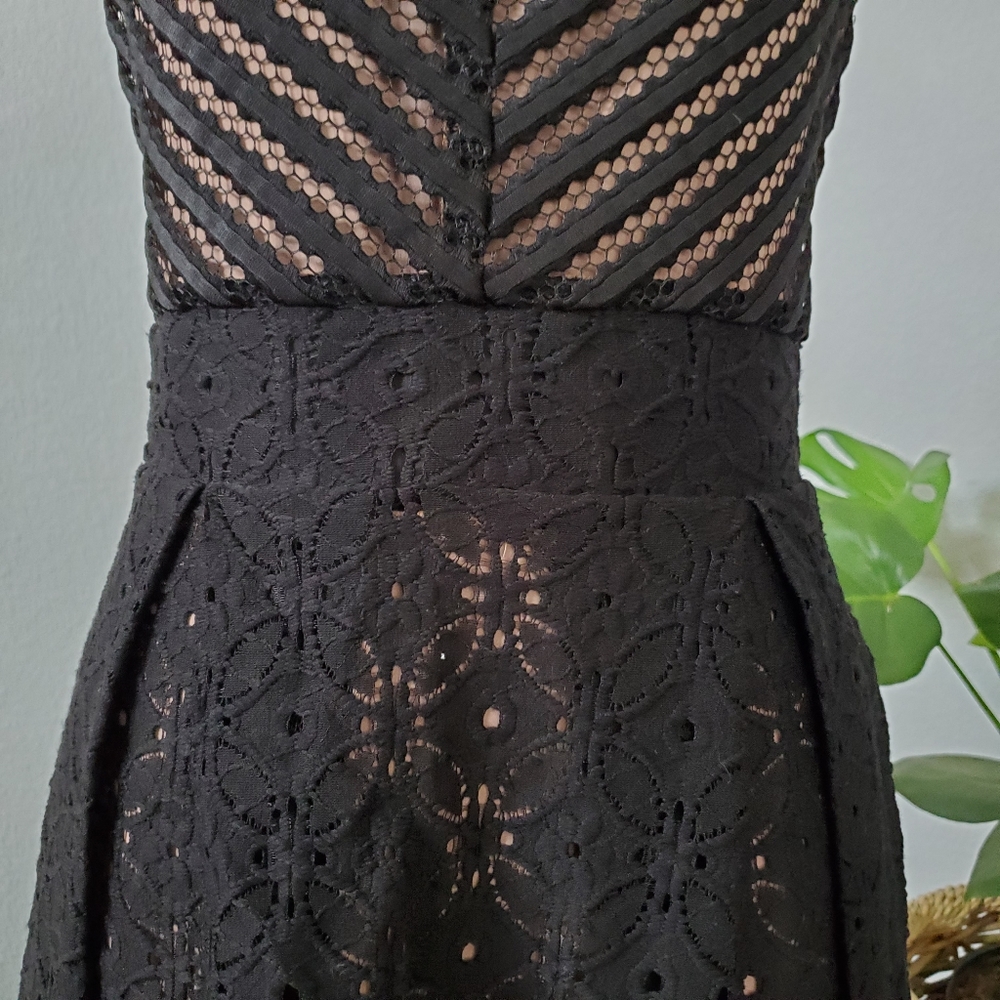 Dress - Picture 6 of 6